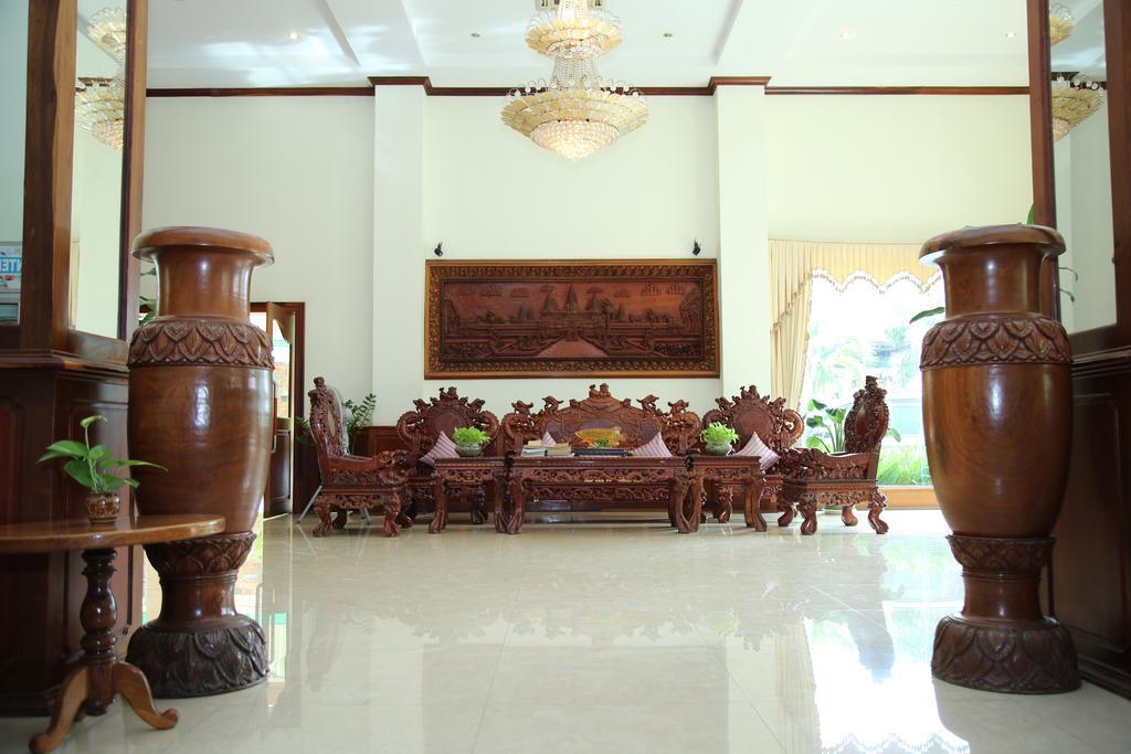 Holiday Hotel Battambang Exteriör bild